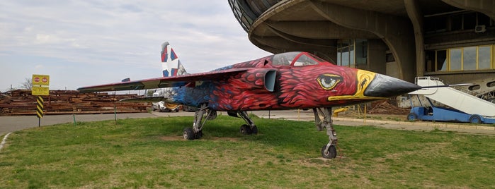 Aeronautical Museum is one of Belgrad gezi durakları.