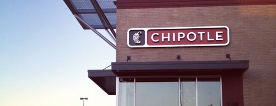 Chipotle Mexican Grill is one of Lugares favoritos de h.