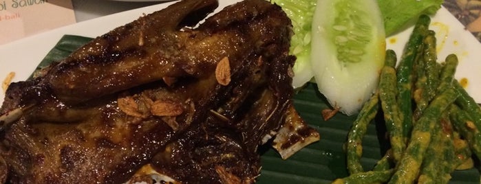 Bebek Tepi Sawah is one of Posti salvati di George.