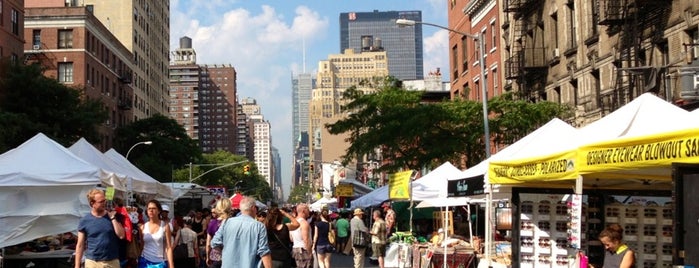 8th Avenue Street Fair is one of flea market.