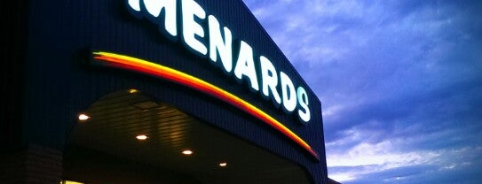 Menards is one of Locais curtidos por Courtney.