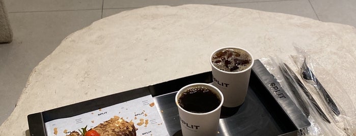 SPLIT COFFEE is one of CFE ☕️🧋.