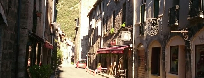 Villefranche-de-Conflent is one of Occitanie.