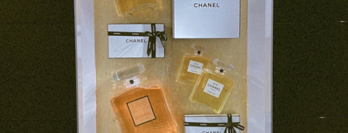 CHANEL is one of Akhnaton Ihara’s Liked Places.