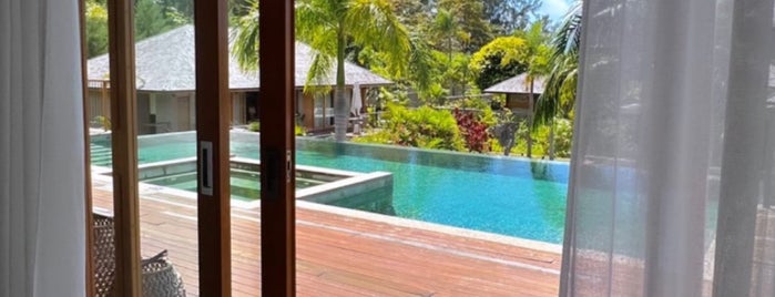 Four Seasons Resort Seychelles is one of Let's Go To.