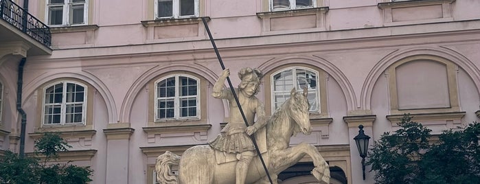 Primaciálny palác is one of Bratislava 🇸🇰.