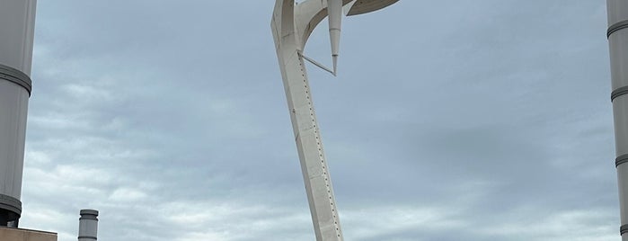 Torre Calatrava is one of Locais salvos de Kimmie.