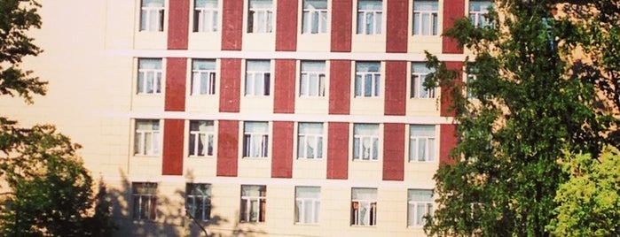 Общежитие №3 СПбГУАП is one of สถานที่ที่ Na ถูกใจ.