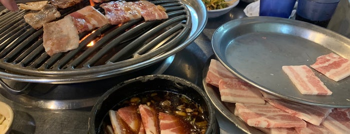 서글렁탕 is one of EAT seoul.