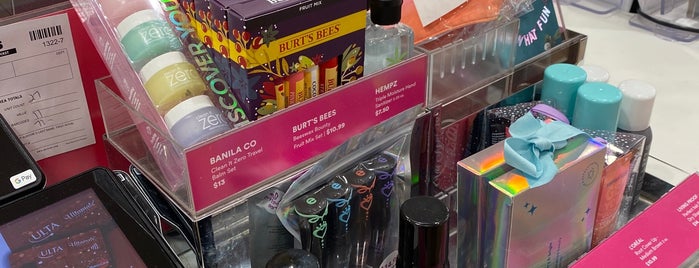 Ulta Beauty – Curbside Pickup Only is one of Chicago.