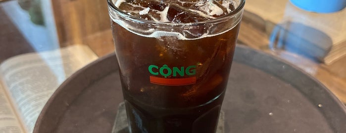 Cộng Càphê is one of ハノイガイド カフェ・軽食・ベーカリー.