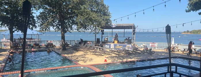 Sneaky Pete's is one of Lakeside dining.