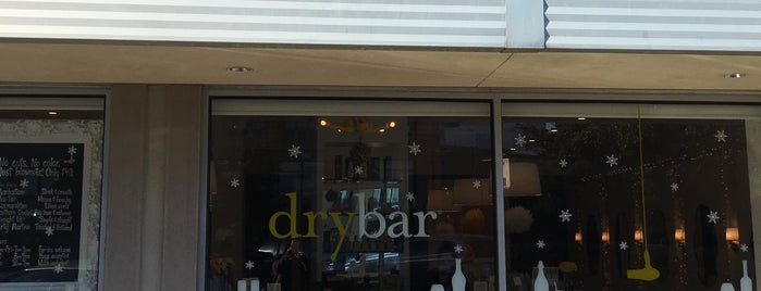 The Dry Bar is one of Locais curtidos por Leah.