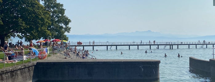 Strandbad Friedrichshafen is one of Schwimmbad.