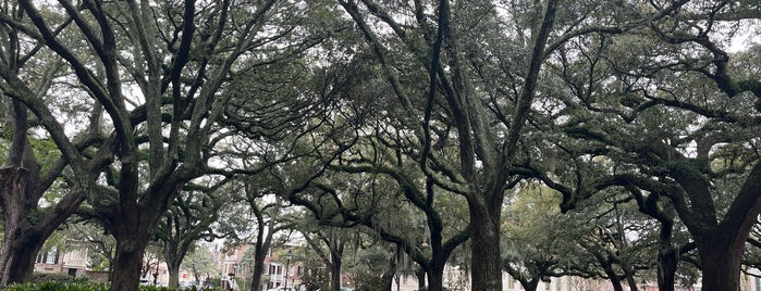 Chatham Square is one of Savannah Free.