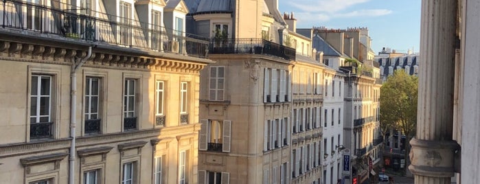 Opera Marigny is one of Paris Landmarks.