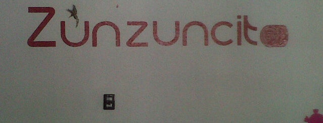 Zunzuncito is one of Favoritos.