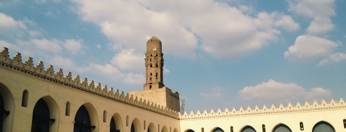 Al Haakem Mosque is one of Egipto.