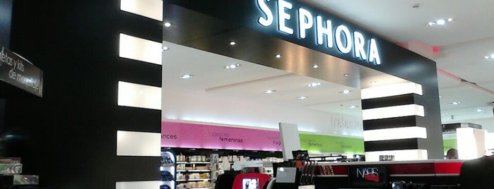 Sephora is one of Madrid: Tiendas, Mercados y Centros Comerciales.