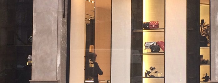Chanel Boutique is one of TIENDAS DE MODA EN BARCELONA.