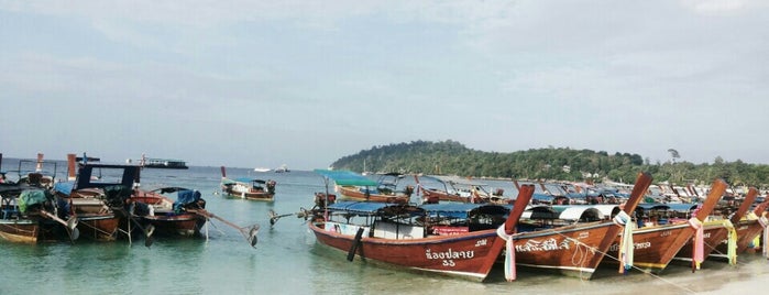 Adang Sea Tour And Transport Service Lipe is one of Koh Lipe.