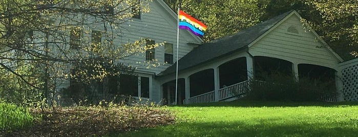 The Inn at Woodchuck Hill Farm is one of Lugares favoritos de Erica.