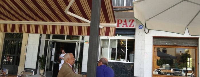 Bar La Paz is one of Donde comer..!.