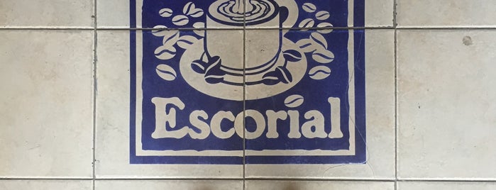 Cafe El Escorial is one of Cohabitationers in Cuba.