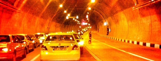 Niayesh Tunnel | تونل نیایش is one of Mohsenさんのお気に入りスポット.