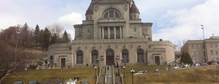 Oratoire Saint-Joseph / Saint Joseph's Oratory is one of Montreal.