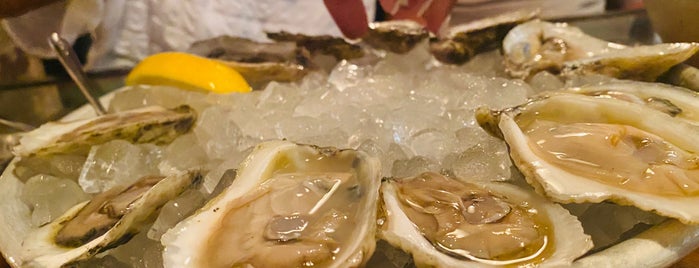 St. Roch Fine Oysters + Bar is one of Raleigh.