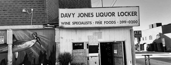 Davy Jones Liquor Locker is one of My little Venice places.