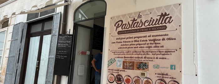 La Pastasciutta is one of Puglia.