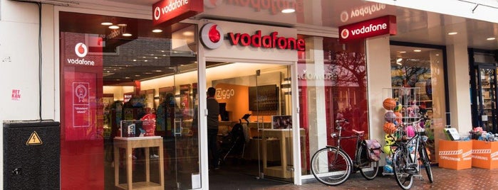 Vodafone en Ziggo is one of Locais curtidos por Paulien.