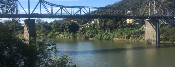Ponte De Ferro is one of blumenau.