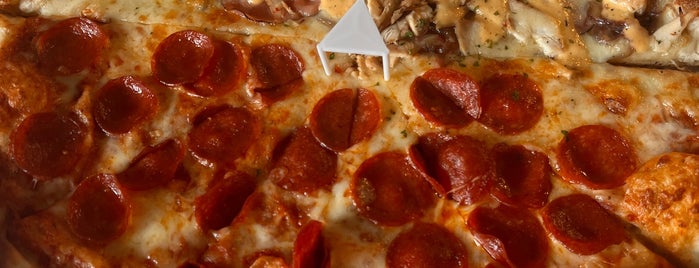 Dewey's Pizza is one of Do: Kansas City ☑️✌️.