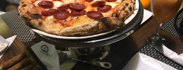 Finzione da Pizza is one of Rana. : понравившиеся места.