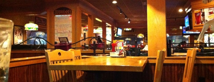 Applebee's Grill + Bar is one of Bloom normal.