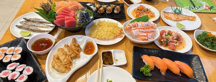 โยชิ is one of favorite food.