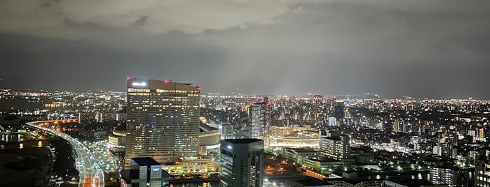 Fukuoka Tower South Exit Bus Stop is one of 西鉄バス停留所(1)福岡西.