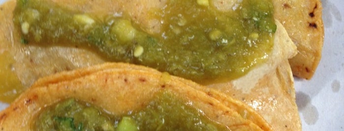 Tacos de Canasta is one of julio : понравившиеся места.