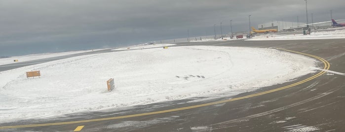 Runway is one of Sweden 2017.