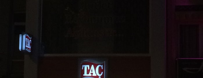 Taç Collection is one of สถานที่ที่ Emre ถูกใจ.