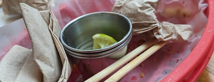 Dashi is one of Berlin Food.