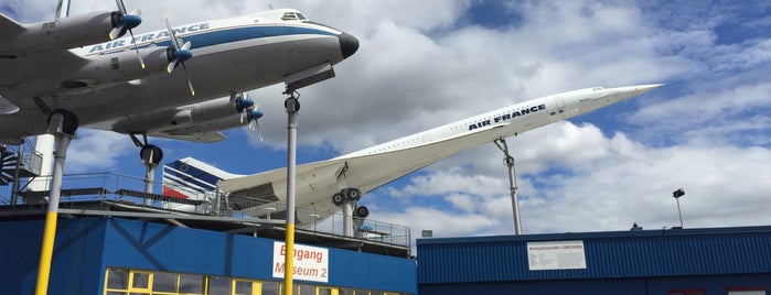 Auto & Technik Museum Sinsheim is one of Walldorf.