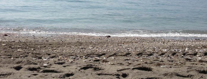 Playa El Playazo is one of Nerja.