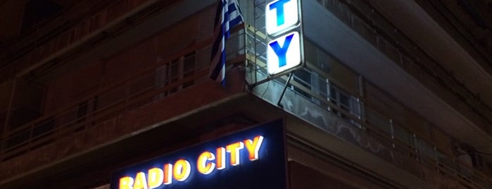 Radio City is one of Lieux qui ont plu à Luke.