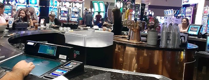 Osage Casino is one of Lugares favoritos de Rob.