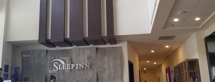 hotel sleep inn is one of สถานที่ที่ Karla ถูกใจ.