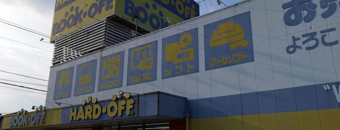 BOOKOFF 佐野店 is one of Bookoff.